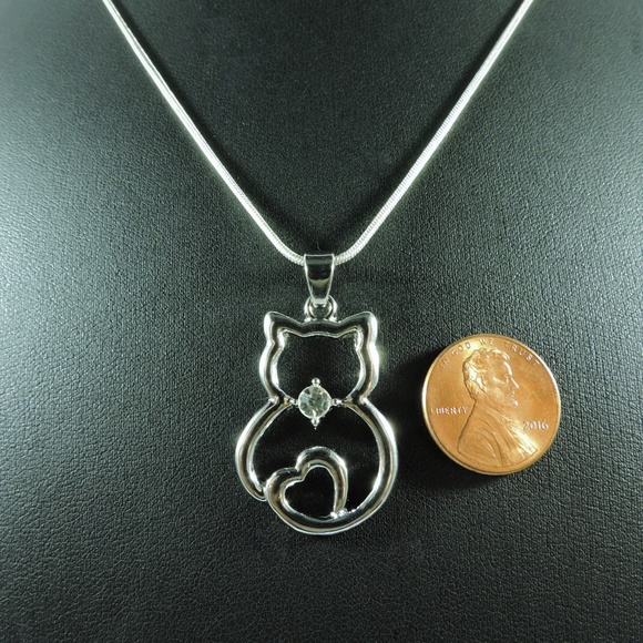 Silver Cat Heart Pendant Necklace - Picture 4 of 4